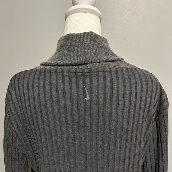 NIKE women’s Yoga Luxe Ribbed Cover Up Sweater gray size M‎ - Picture 5 of 10